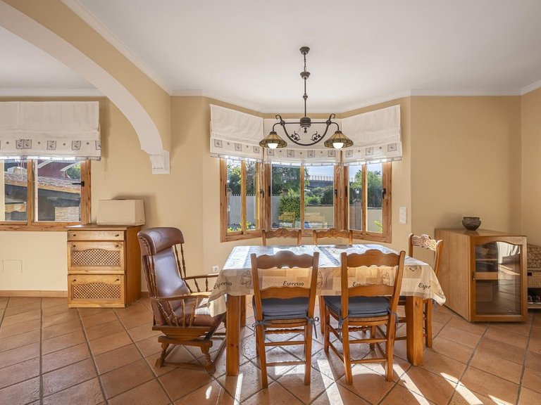 Villa for Sale in La Quinta, Malaga 36