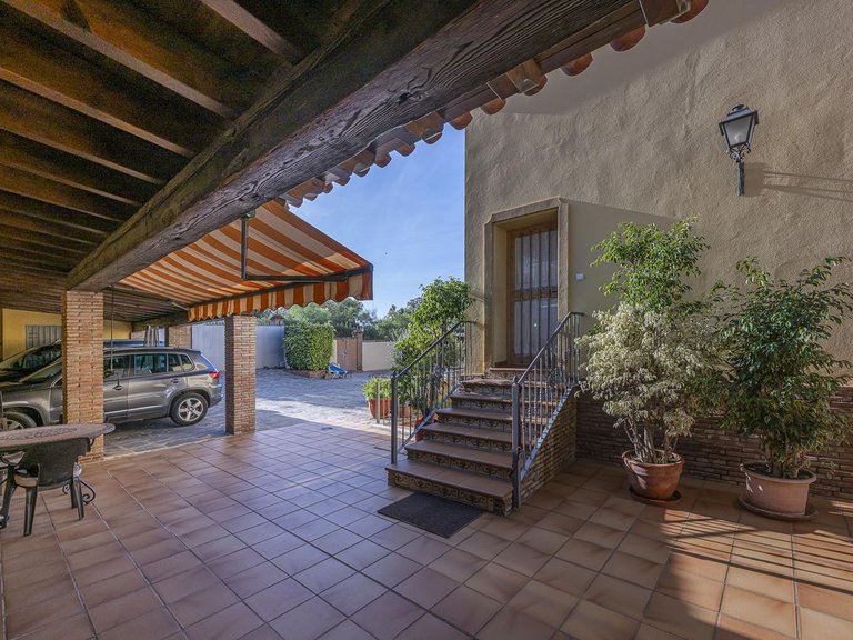 Villa for Sale in La Quinta, Malaga 48
