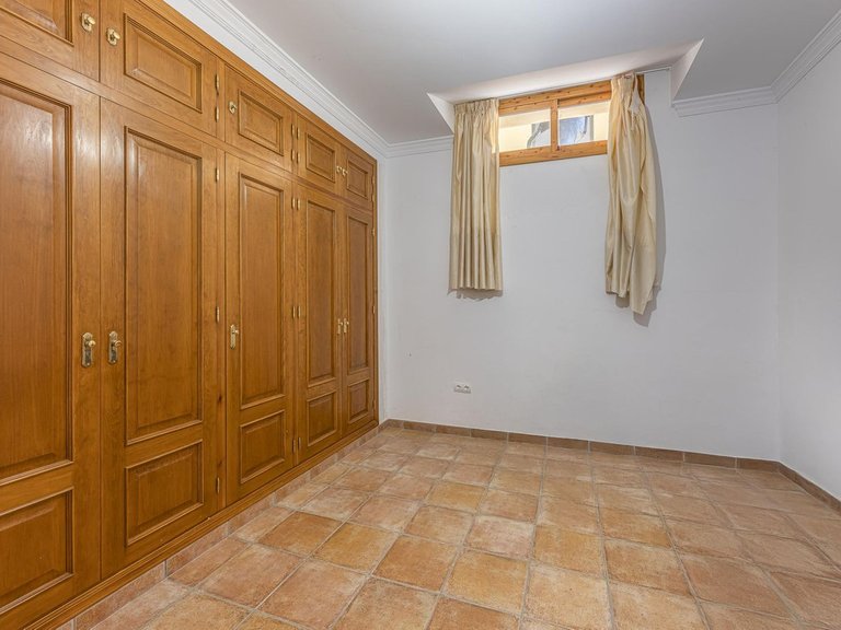 Villa for Sale in La Quinta, Malaga 55