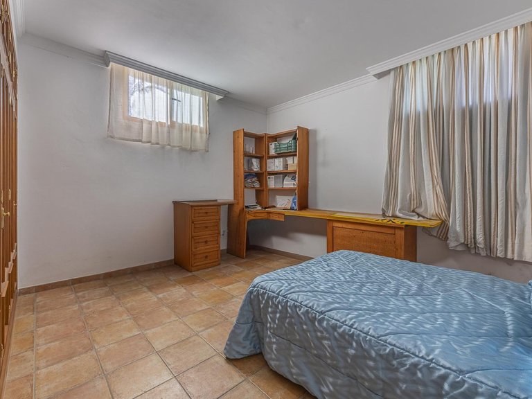 Villa for Sale in La Quinta, Malaga 56