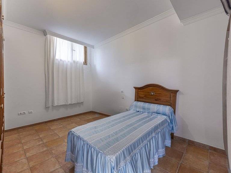 Villa for Sale in La Quinta, Malaga 57