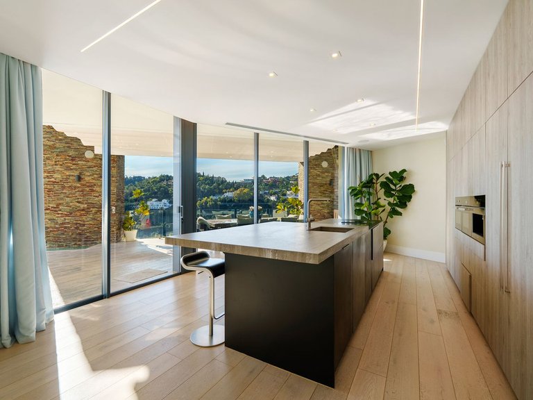 Villa for Sale in Benahavís, Malaga 14