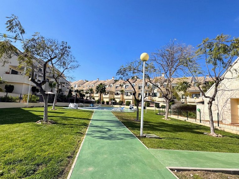 Apartment for Sale in Lomas De Campoamor, Alicante 24