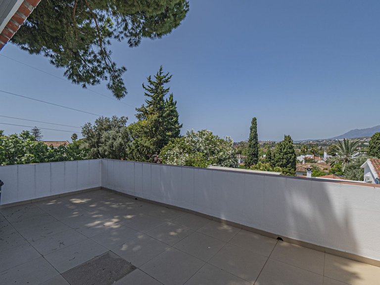 Villa for Sale in San Pedro De Alcántara, Malaga 30