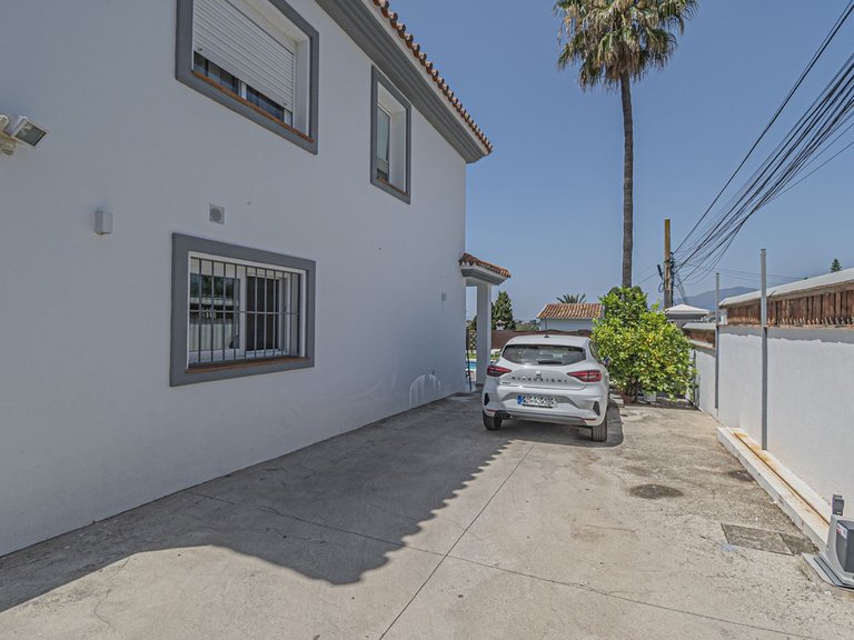 Villa for Sale in San Pedro De Alcántara, Malaga 31