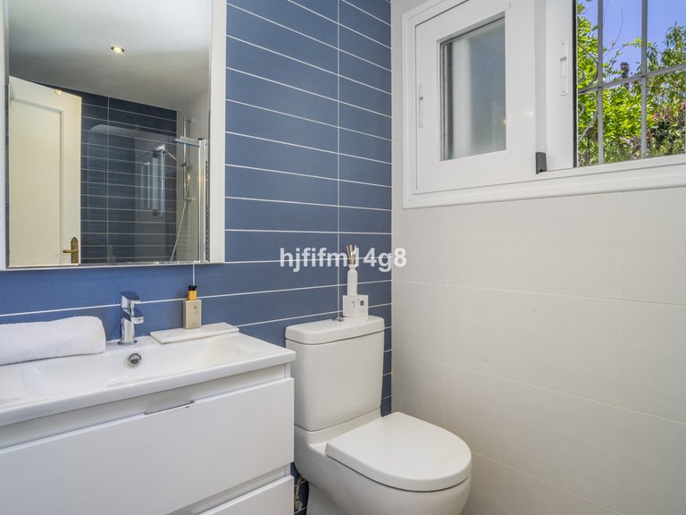 Villa for Sale in Nueva Andalucía, Malaga 19