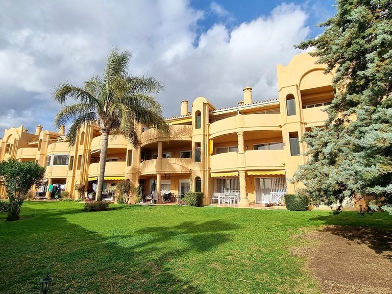 Apartment for Sale in Calahonda, Malaga 29
