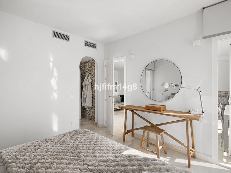 Apartment for Sale in Benahavís, Malaga 14