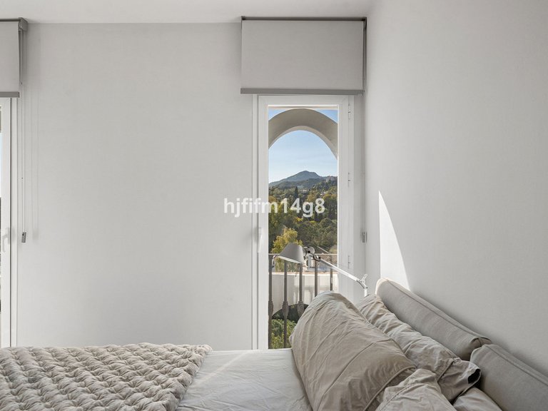 Apartment for Sale in Benahavís, Malaga 15