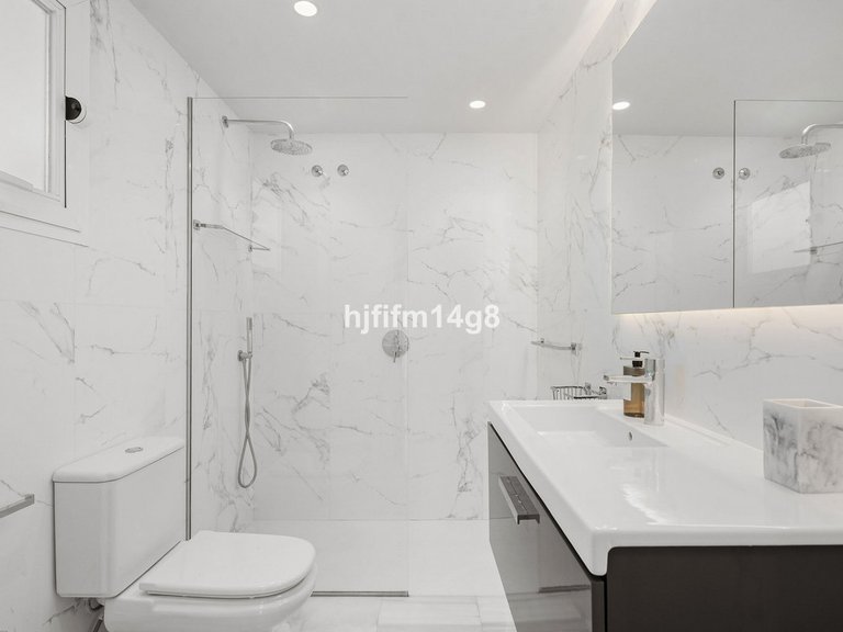 Apartment for Sale in Benahavís, Malaga 17