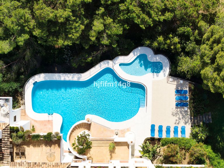Apartment for Sale in Benahavís, Malaga 24
