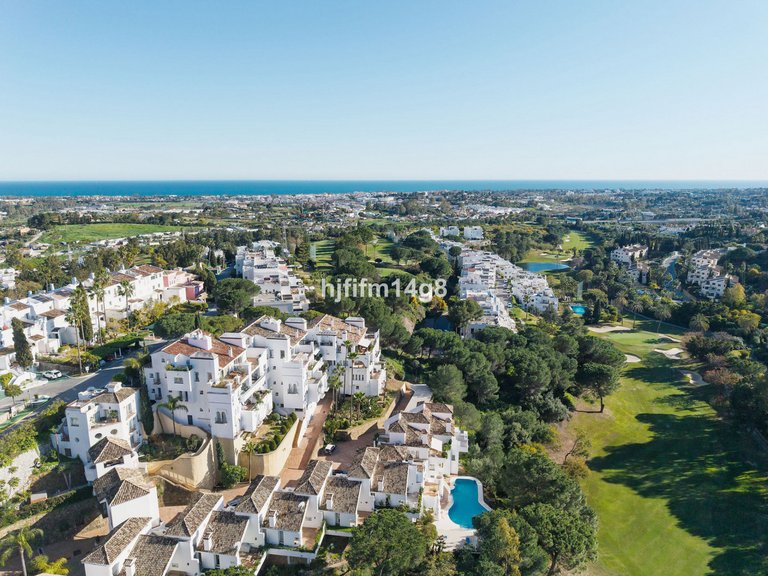 Apartment for Sale in Benahavís, Malaga 25