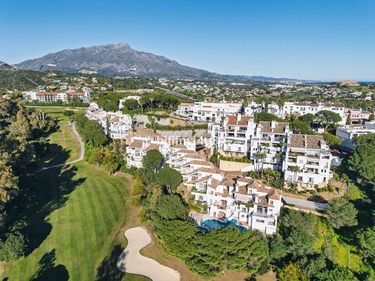 Apartment for Sale in Benahavís, Malaga 26