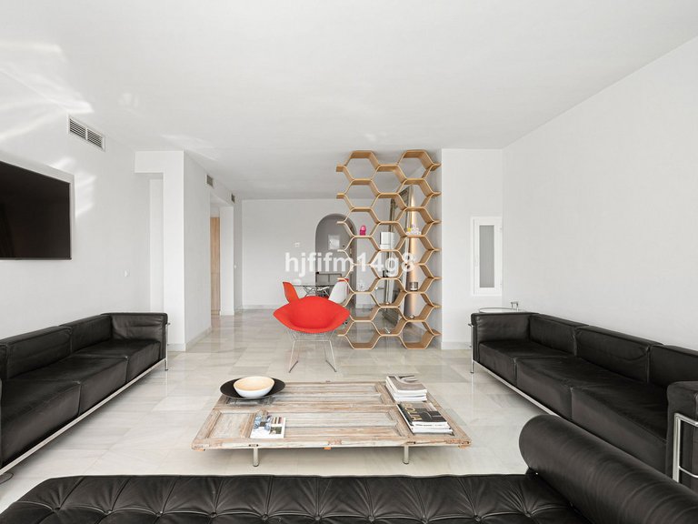 Apartment for Sale in Benahavís, Malaga 7