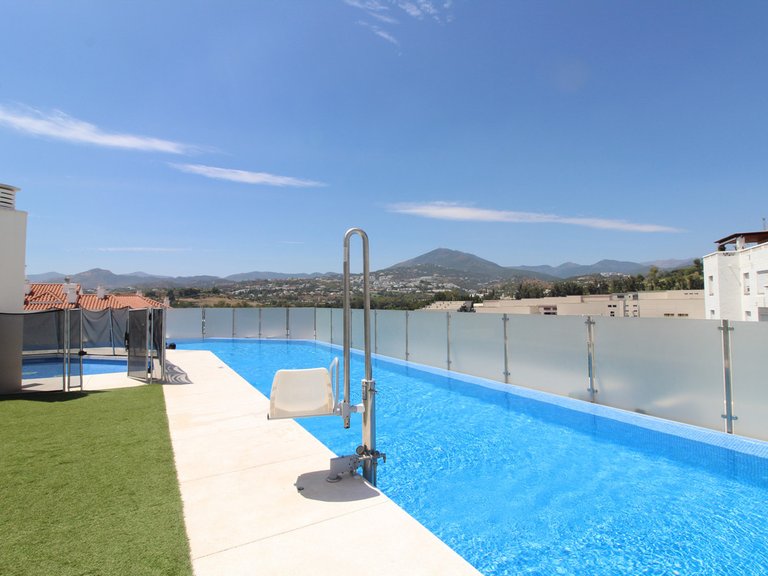 Apartment for Sale in Nueva Andalucía, Malaga 1