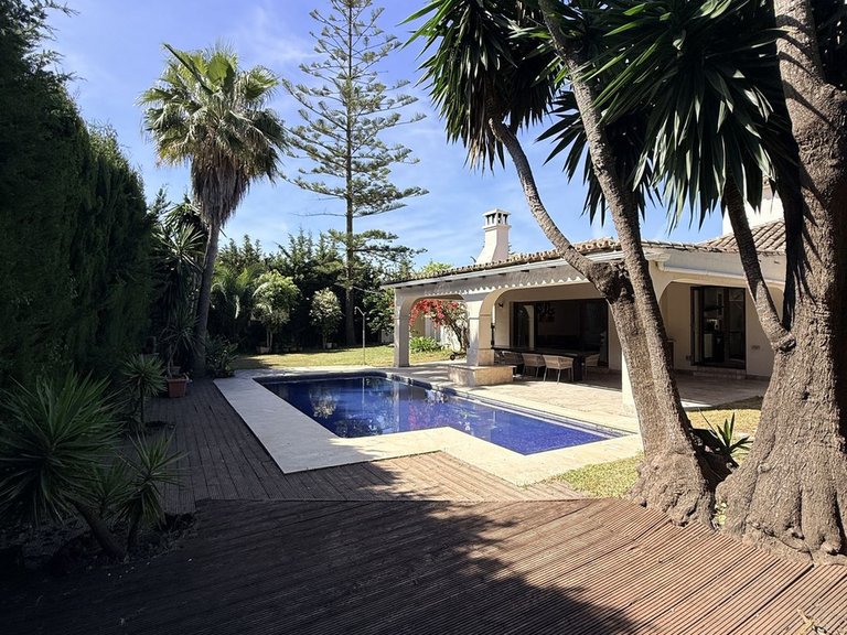 Villa for Sale in Bel Air, Malaga 21
