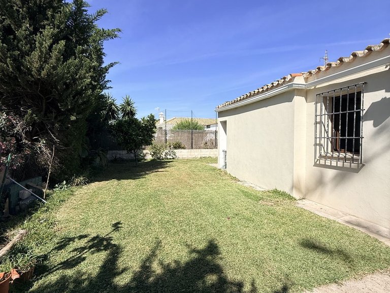 Villa for Sale in Bel Air, Malaga 27