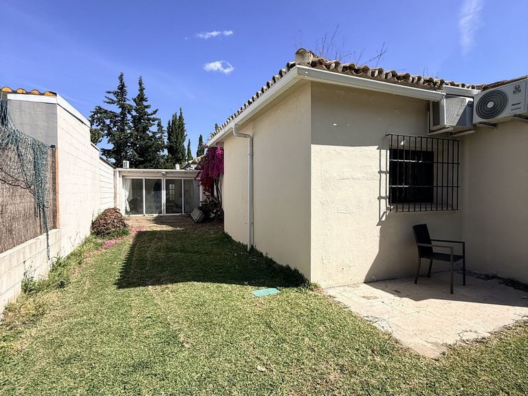 Villa for Sale in Bel Air, Malaga 28