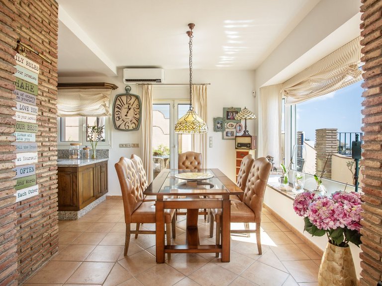 Villa for Sale in Benalmadena, Malaga 10