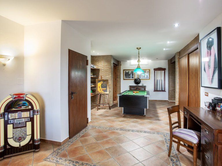 Villa for Sale in Benalmadena, Malaga 24