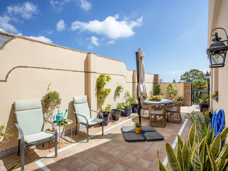 Villa for Sale in Benalmadena, Malaga 4