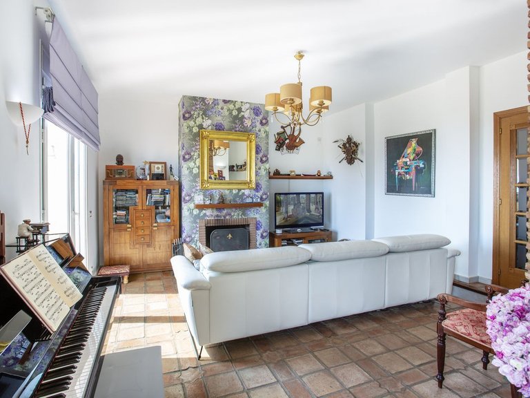 Villa for Sale in Benalmadena, Malaga 9