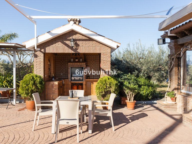 Villa for Sale in Alhaurín El Grande, Malaga 12