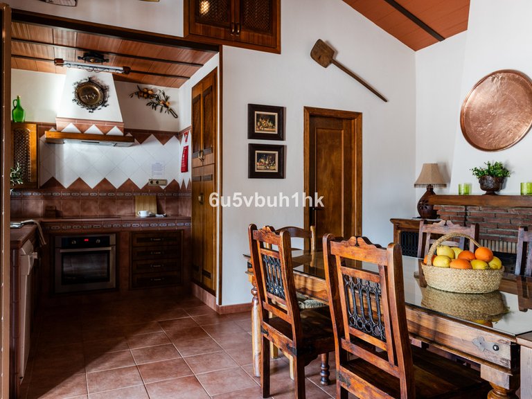 Villa for Sale in Alhaurín El Grande, Malaga 17