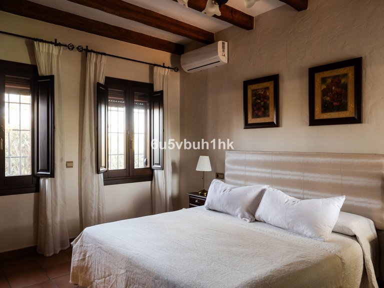 Villa for Sale in Alhaurín El Grande, Malaga 31