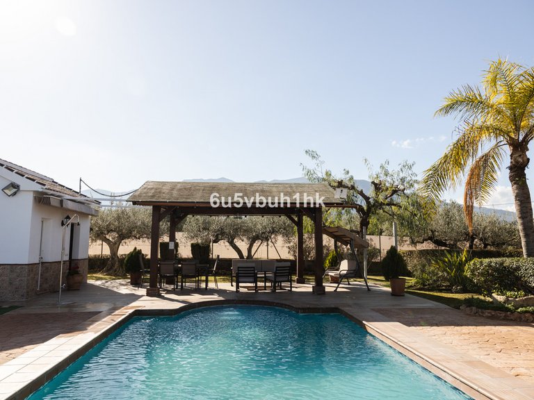 Villa for Sale in Alhaurín El Grande, Malaga 4