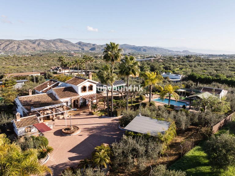 Villa for Sale in Alhaurín El Grande, Malaga 41