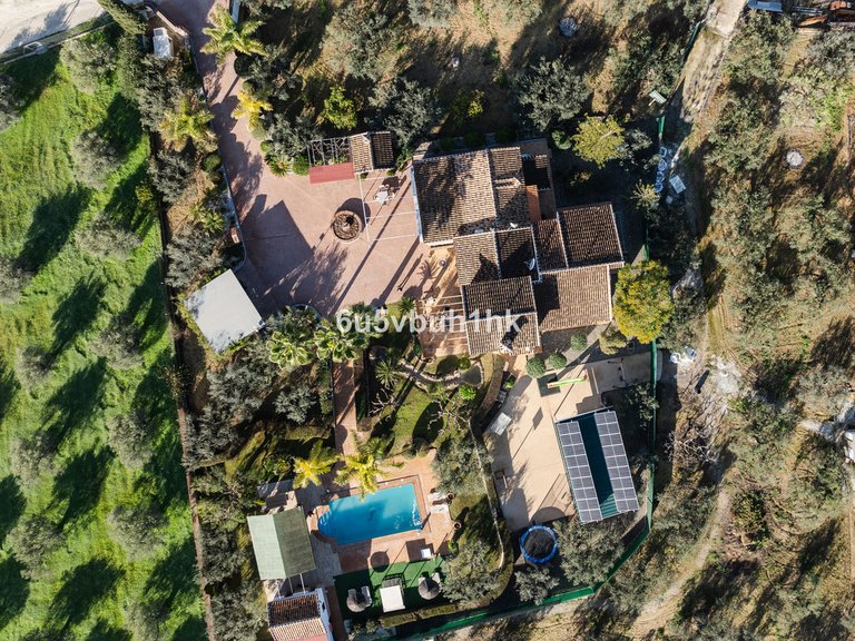 Villa for Sale in Alhaurín El Grande, Malaga 43