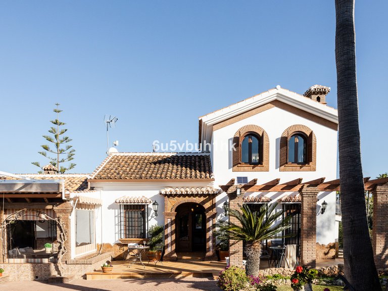 Villa for Sale in Alhaurín El Grande, Malaga 6
