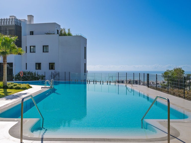 Apartment for Sale in Fuengirola, Malaga 17