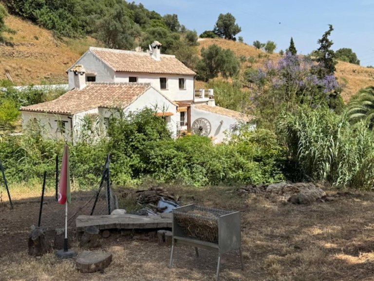 Villa for Sale in Casares, Malaga 1