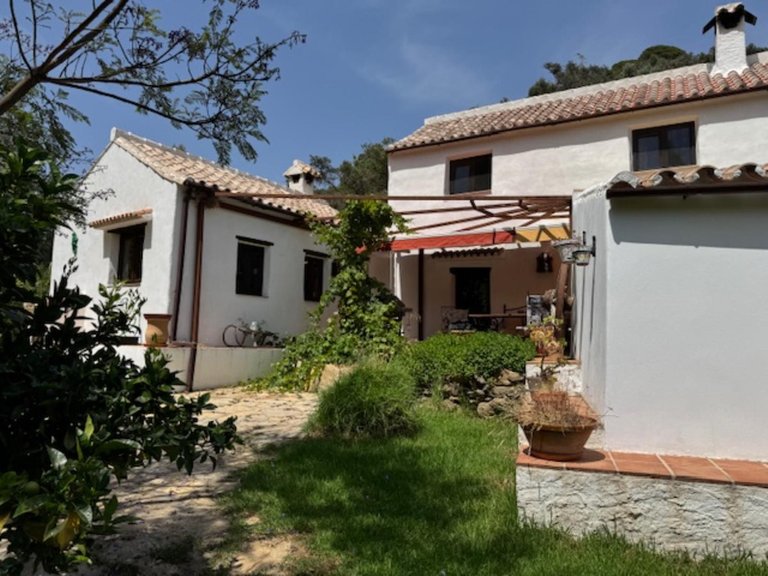 Villa for Sale in Casares, Malaga 25