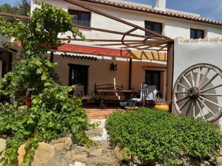 Villa for Sale in Casares, Malaga 26