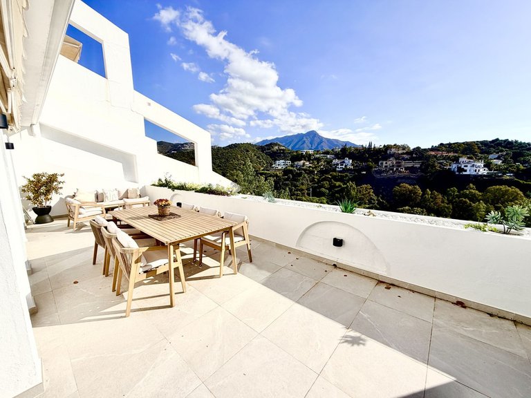 Apartment for Sale in La Quinta, Malaga 23