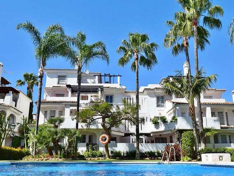 Villa for Sale in Nueva Andalucía, Malaga 22