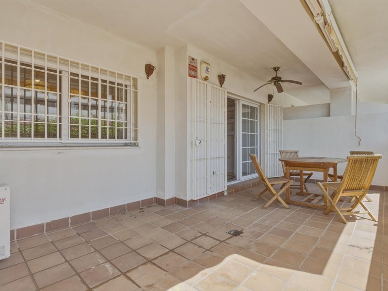 Apartment for Sale in The Golden Mile, Malaga 9