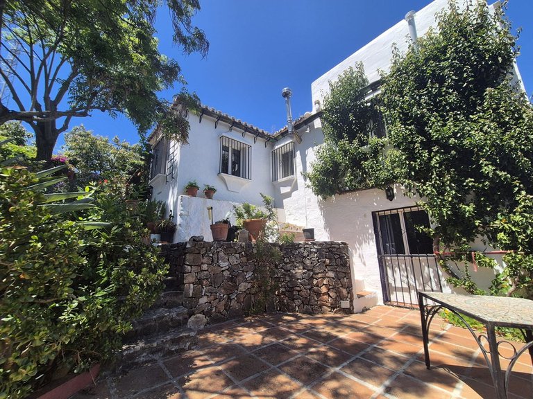 Villa for Sale in Alhaurín El Grande, Malaga 24