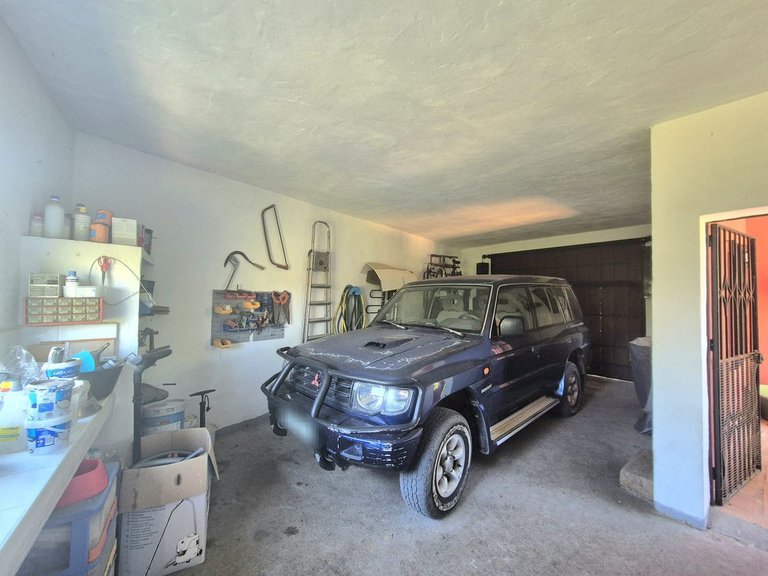 Villa for Sale in Alhaurín El Grande, Malaga 41