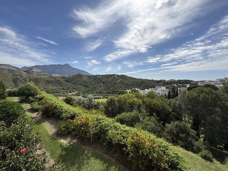 Apartment for Sale in La Quinta, Malaga 1