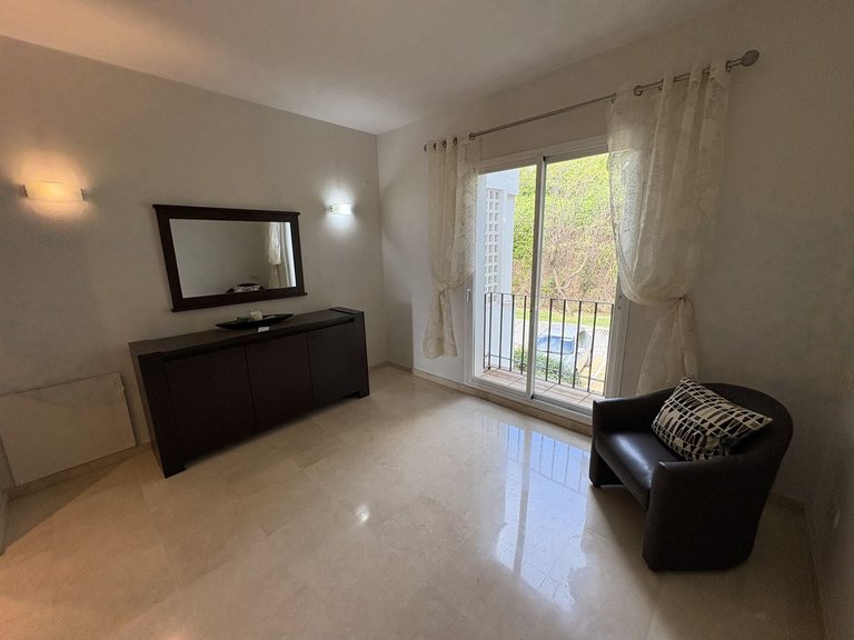 Apartment for Sale in La Quinta, Malaga 18