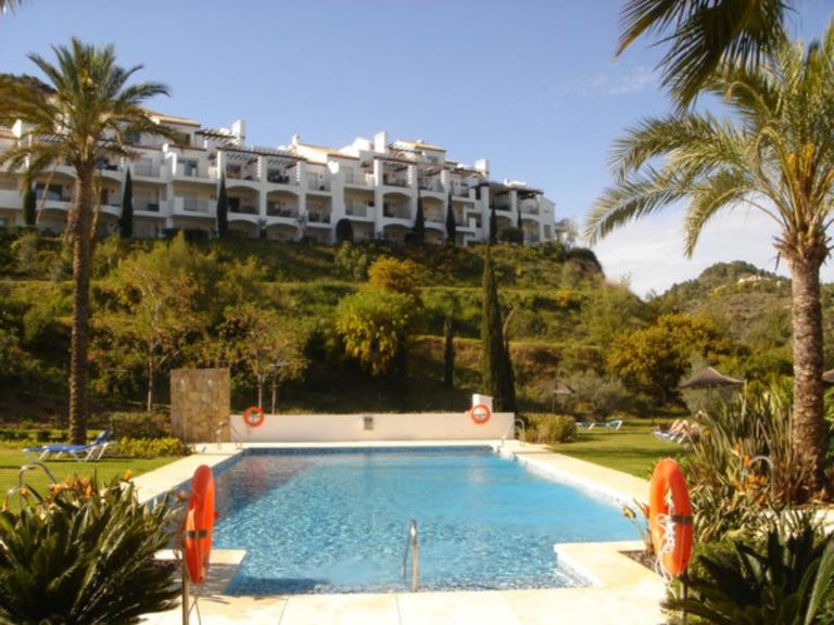 Apartment for Sale in La Quinta, Malaga 3