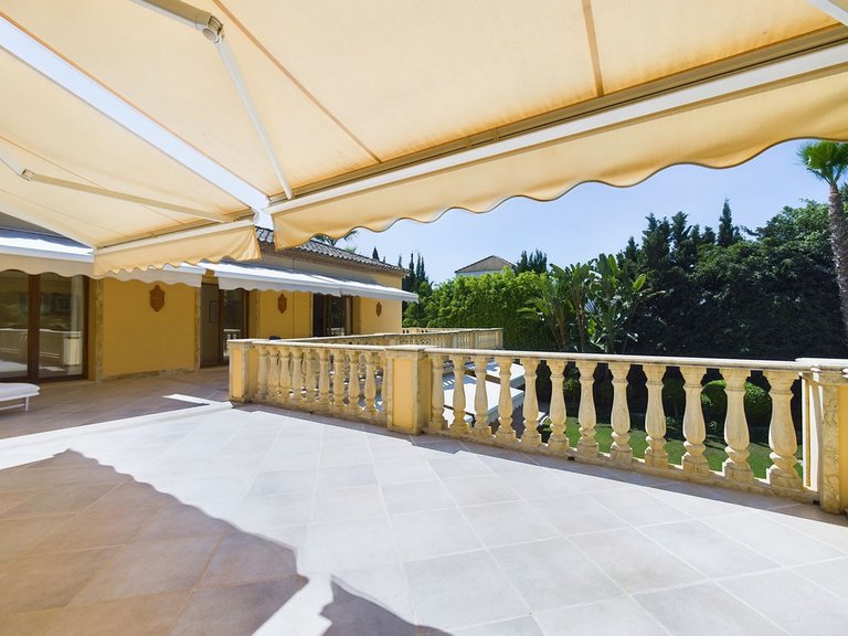 Villa for Sale in Nueva Andalucía, Malaga 34