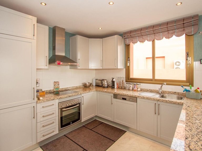 Apartment for Sale in La Mairena, Malaga 12
