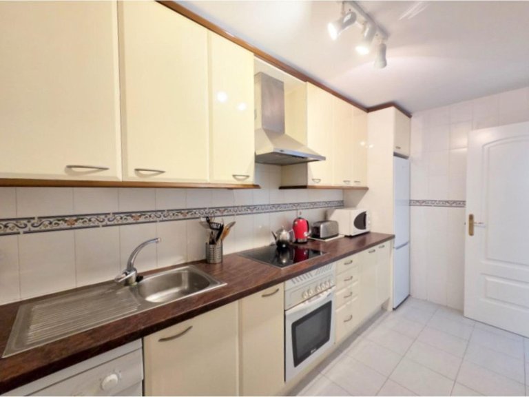 Apartment for Sale in La Duquesa, Malaga 6