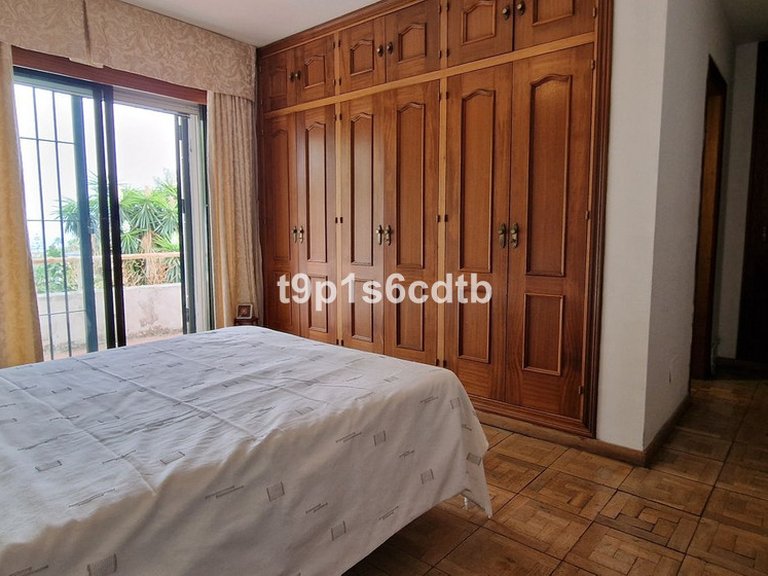 Villa for Sale in Marbella, Malaga 19