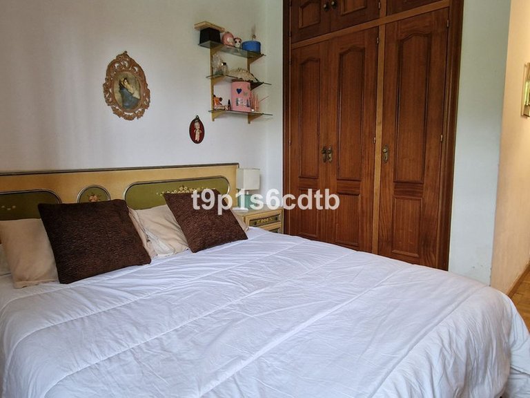 Villa for Sale in Marbella, Malaga 28
